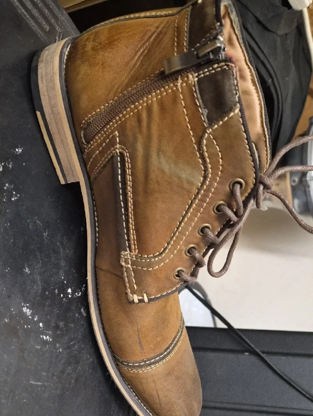 Steve Madden Brown Leather Chukka Boots with Lace-Up Size 9.5